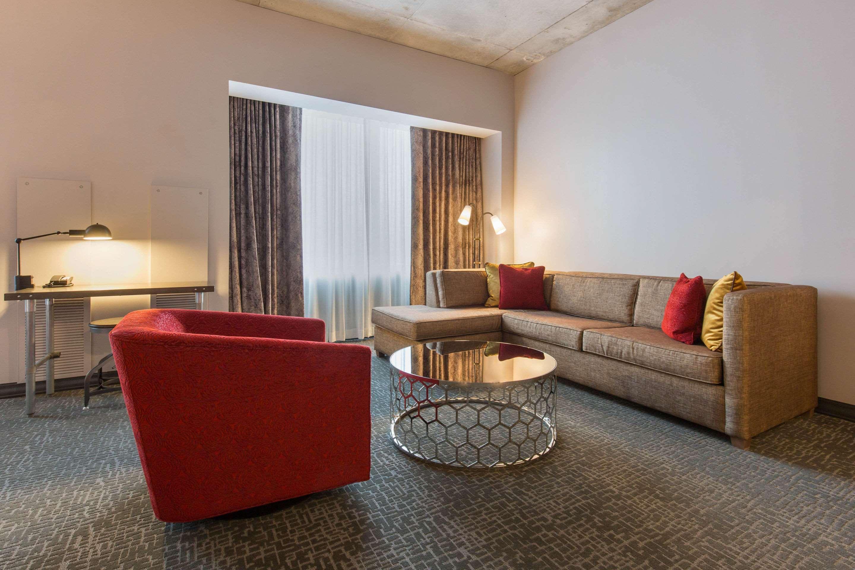 Cambria Hotel Nashville Downtown Екстер'єр фото